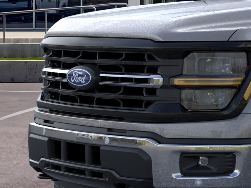 New 2026 Carbonized Gray Metallic Ford XLT image 17