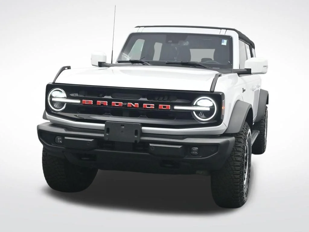 Used 2024 Oxford White Ford Outer Banks image 2
