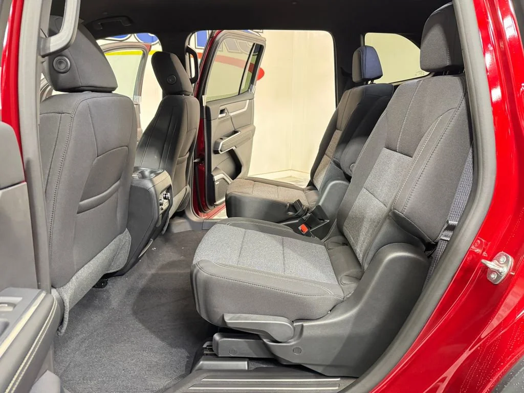2026 GMC Acadia Elevation - Photo 10