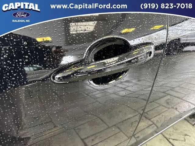 Used 2025 Black Nissan 2.5 SR image 14