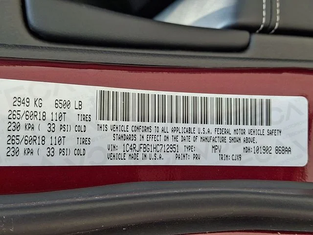 Used 2017 Red Jeep Limited image 30