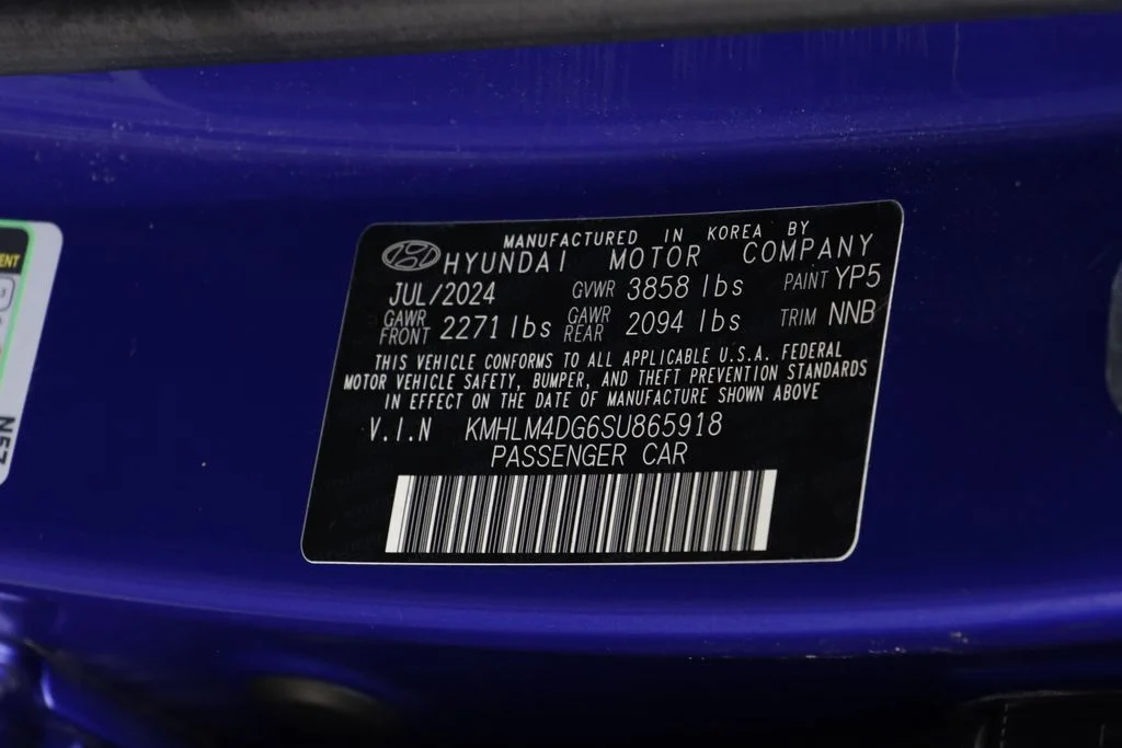 Used 2025 Intense Blue Hyundai SEL Sport image 24