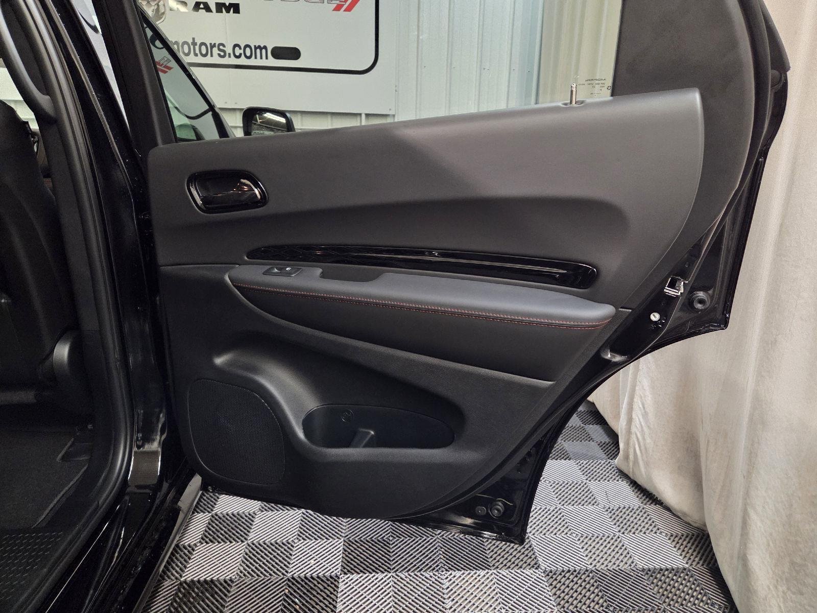 New 2026 Diamond Black Clear-Coat Exterior Paint Dodge GT Plus HEMI V8 image 58