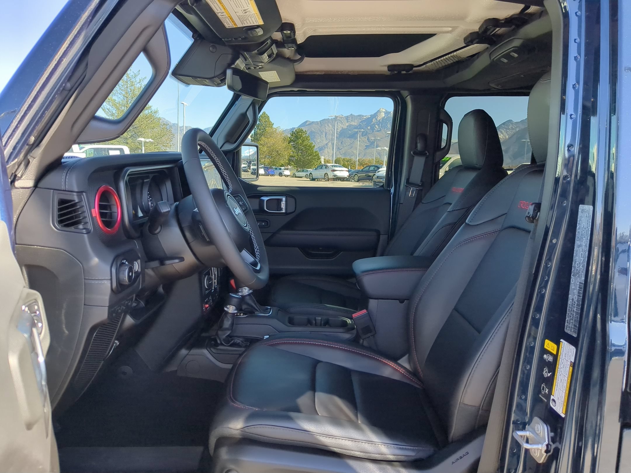 Used 2025 Fathom Blue Pearlcoat Jeep Rubicon image 15