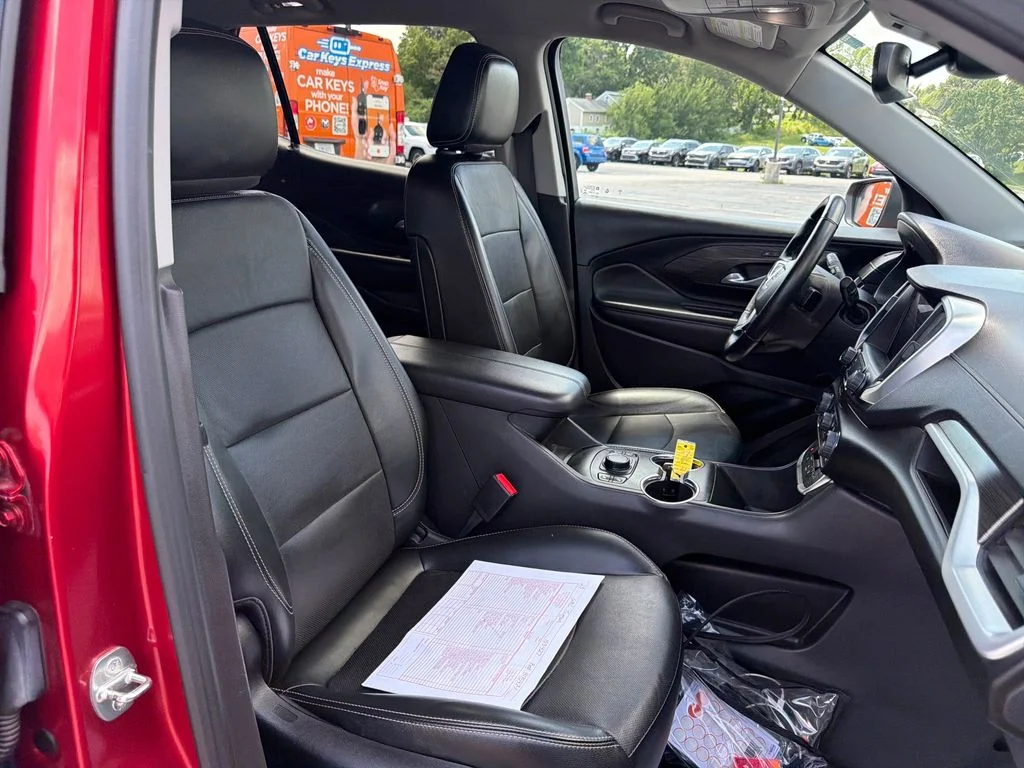 Used 2023 Volcanic Red Tintcoat GMC SLT image 46