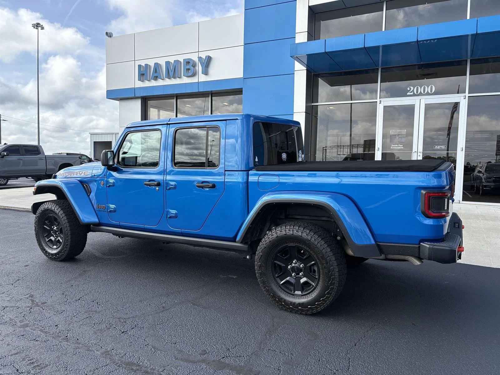 Used 2023 Blue Jeep Mojave 4x4 image 6