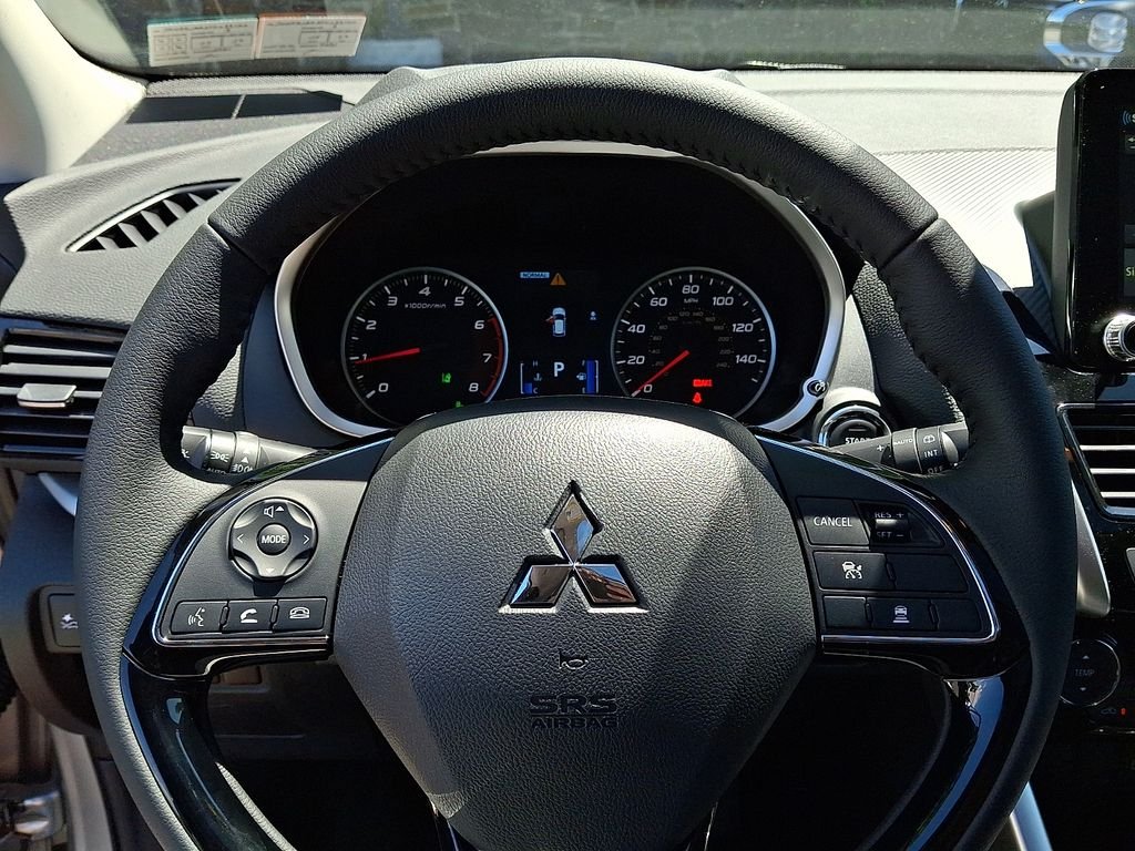 New 2026 Blue Mitsubishi SE image 6