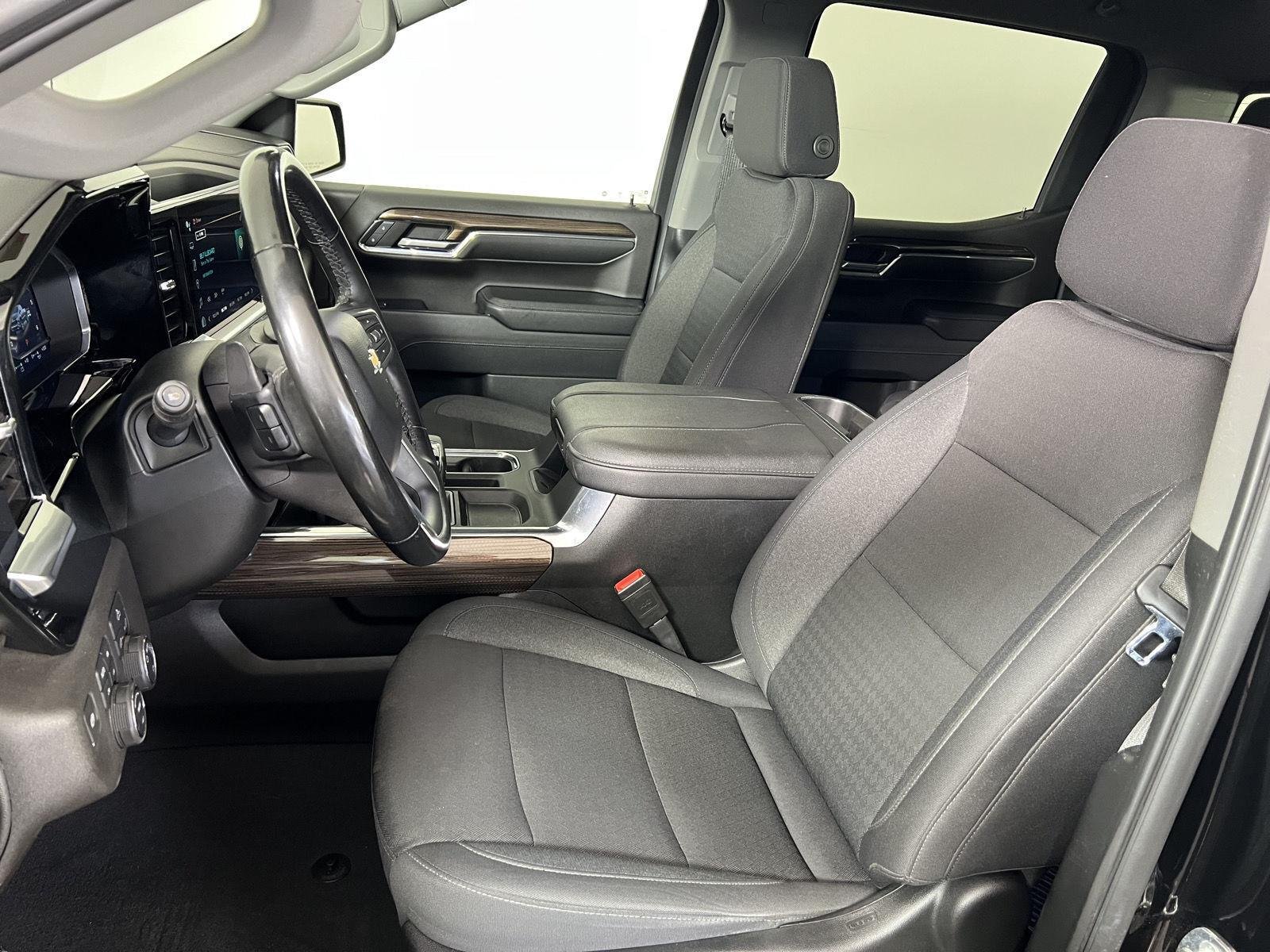 Used 2024 Black Chevrolet LT image 6