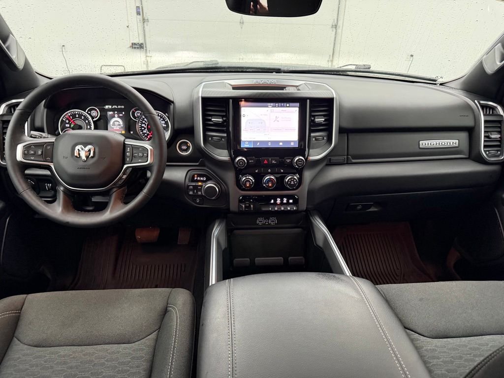 Used 2025 Diamond Black Ram Big Horn/Lone Star image 4