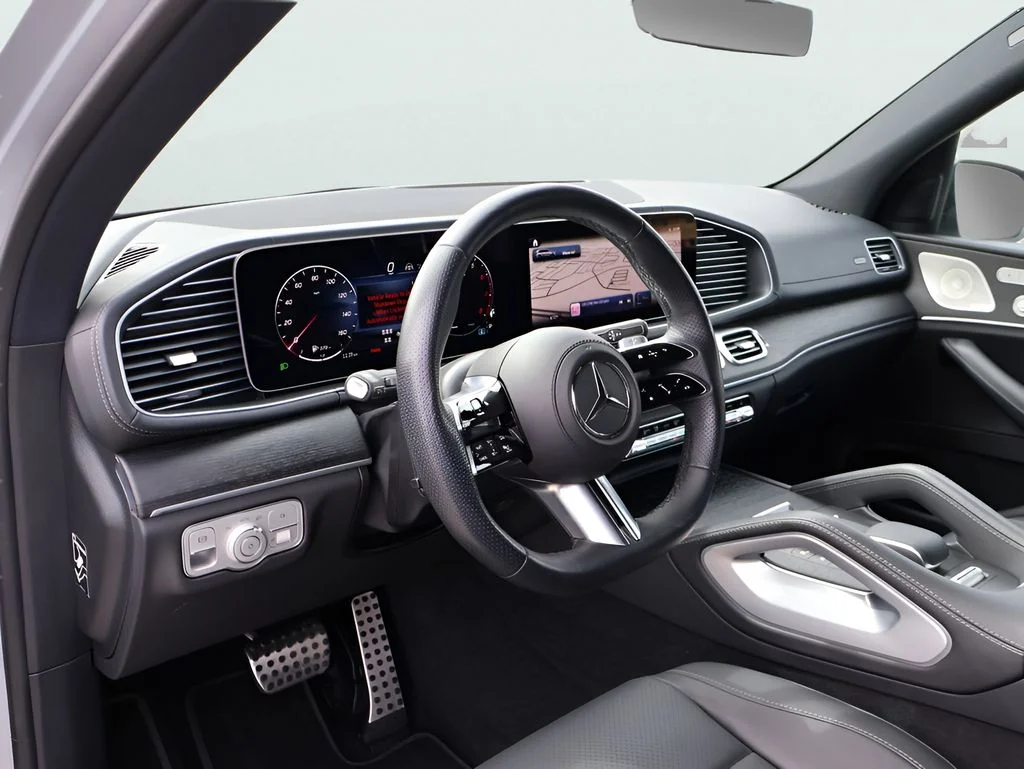 Used 2025  Mercedes-Benz GLS 450 image 20