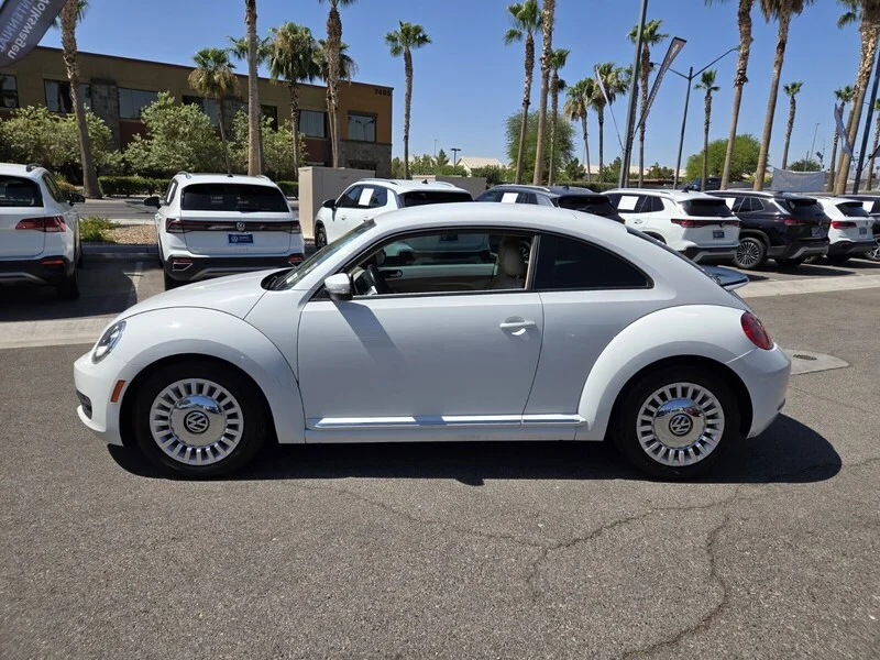 Used 2016 White Volkswagen 1.8T SE image 4