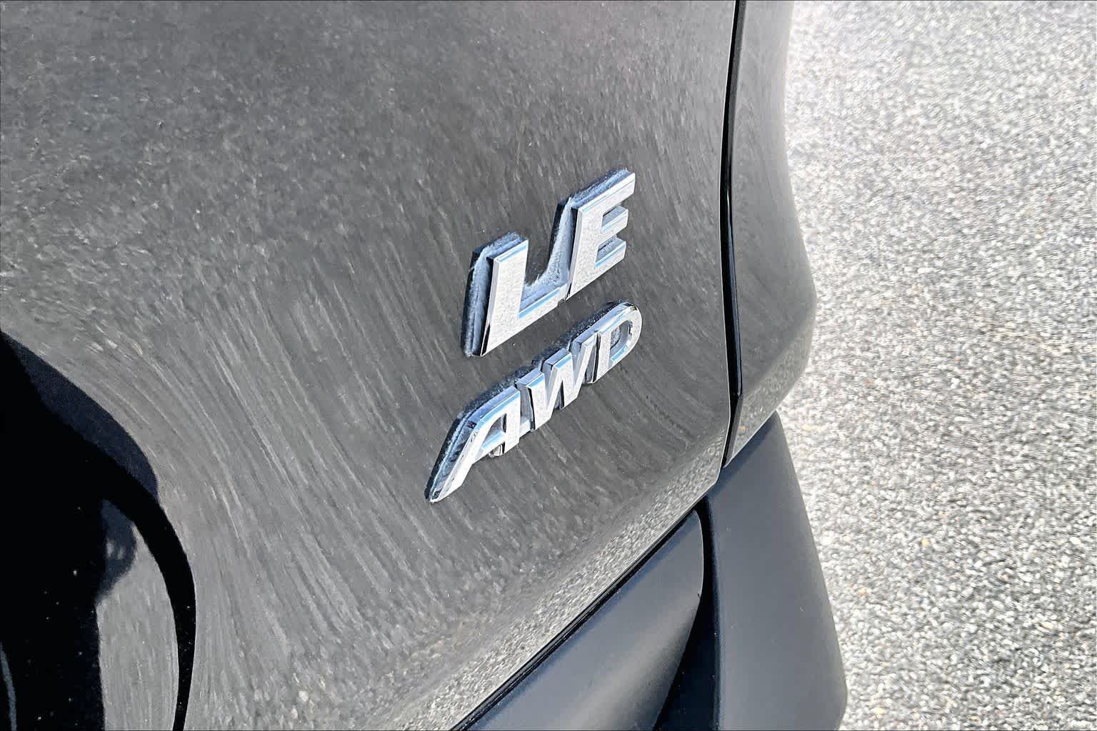 Used 2024 Midnight Black Metallic Toyota LE image 18