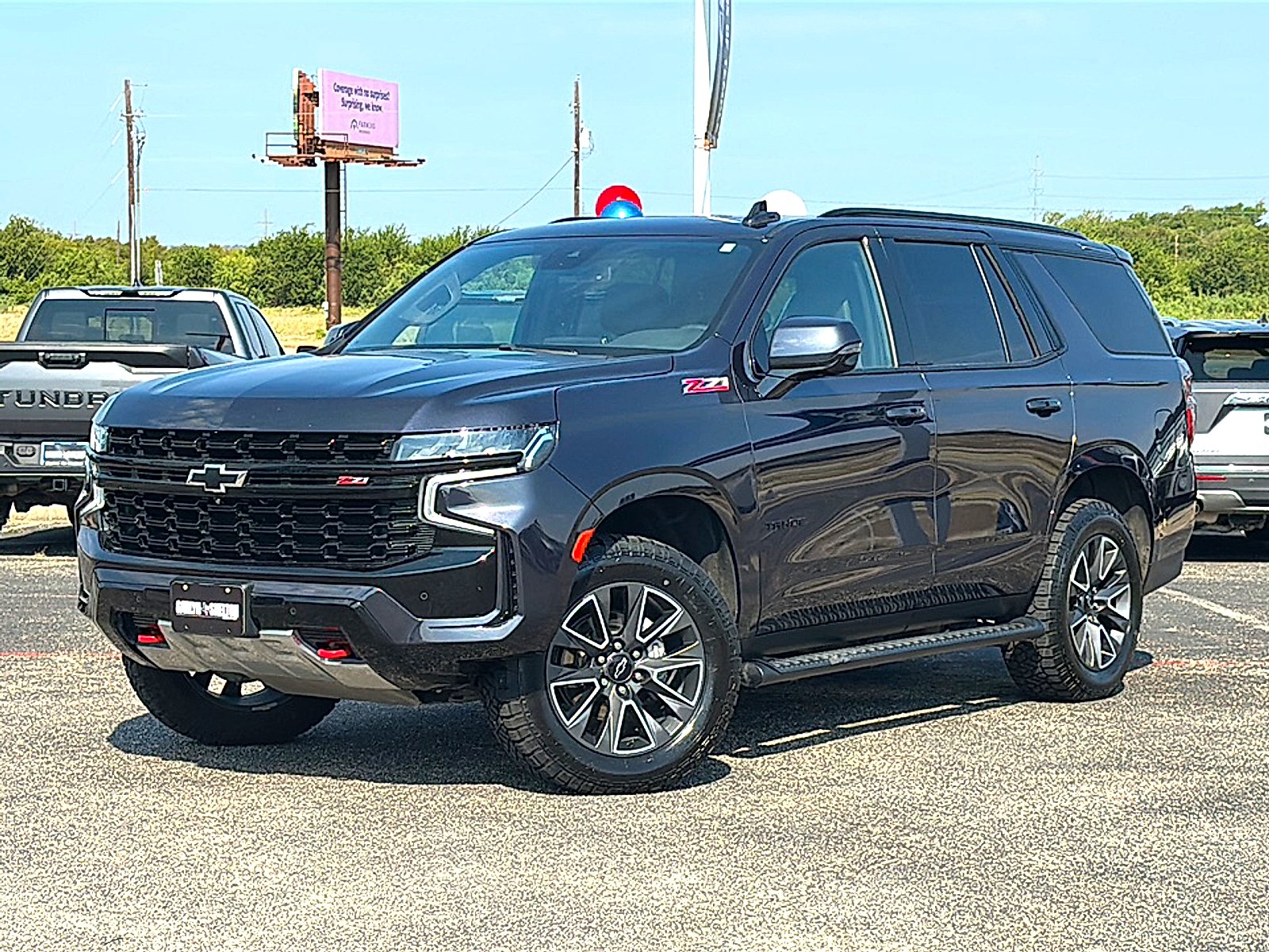 Used 2023 Gray Chevrolet 4WD Z71 image 2