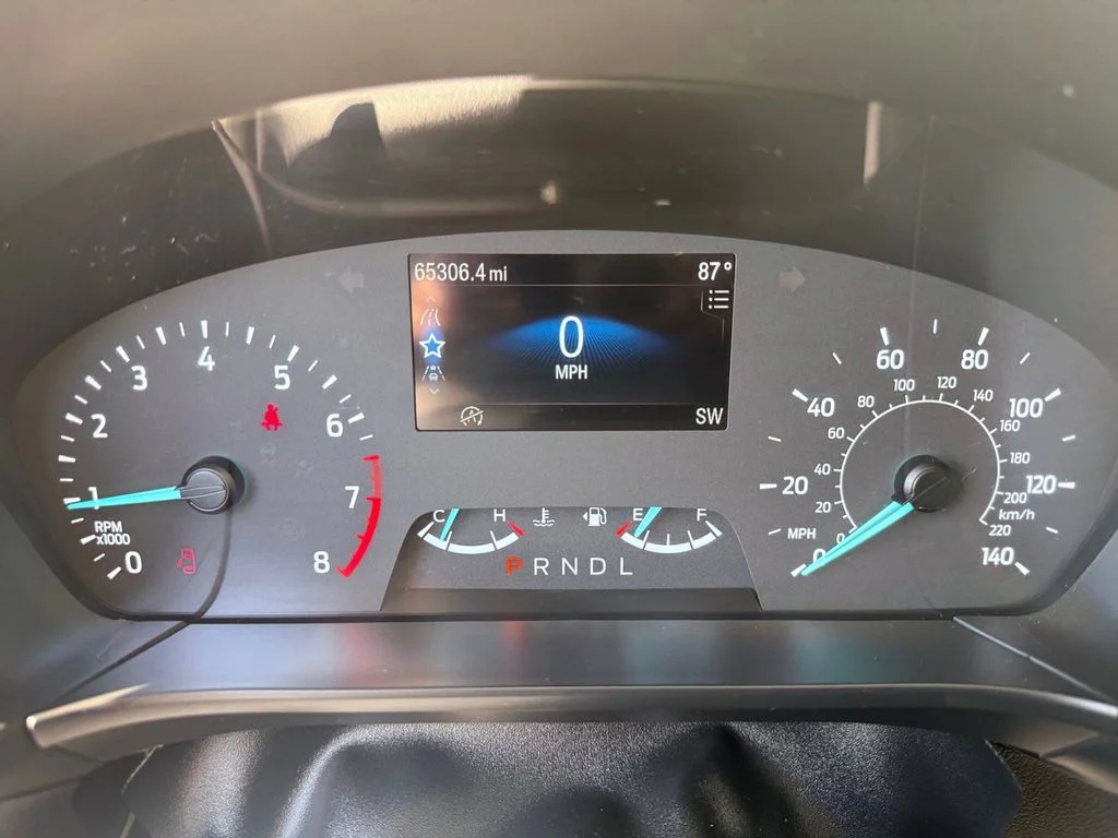 Used 2022 Gray Ford SE image 17
