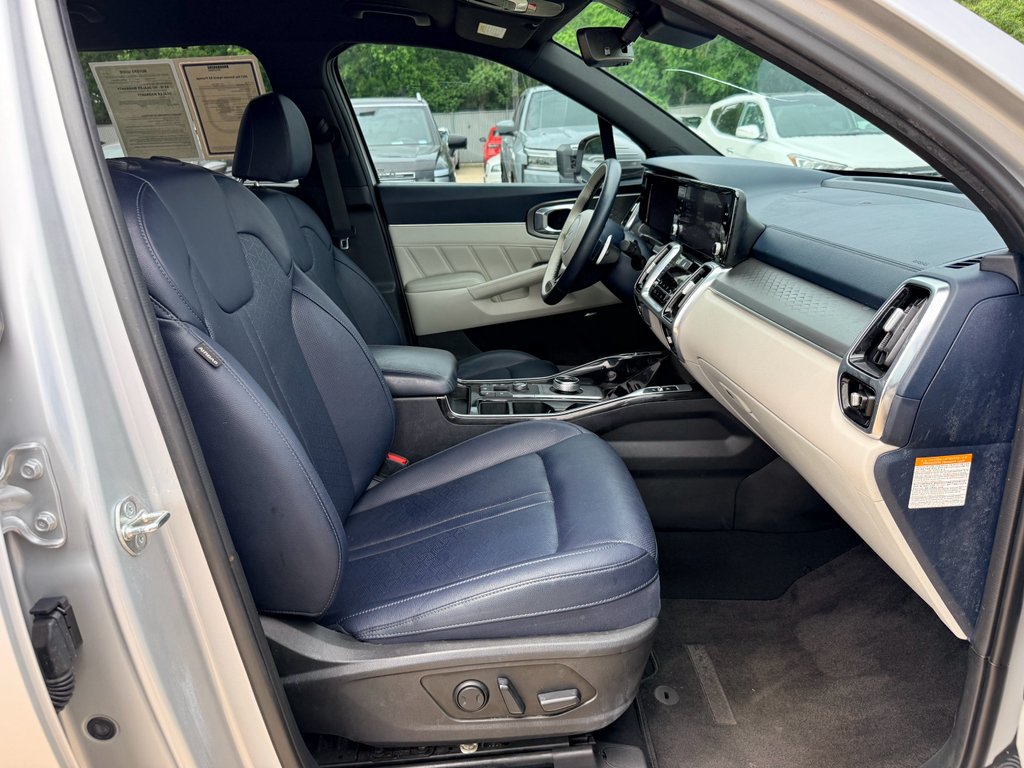 Used 2023 Silky Silver Kia SX Prestige image 12