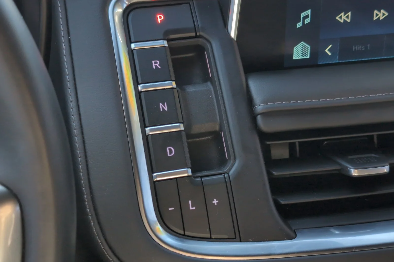 Used 2023 SUMMIT WHITE Chevrolet Z71 image 24
