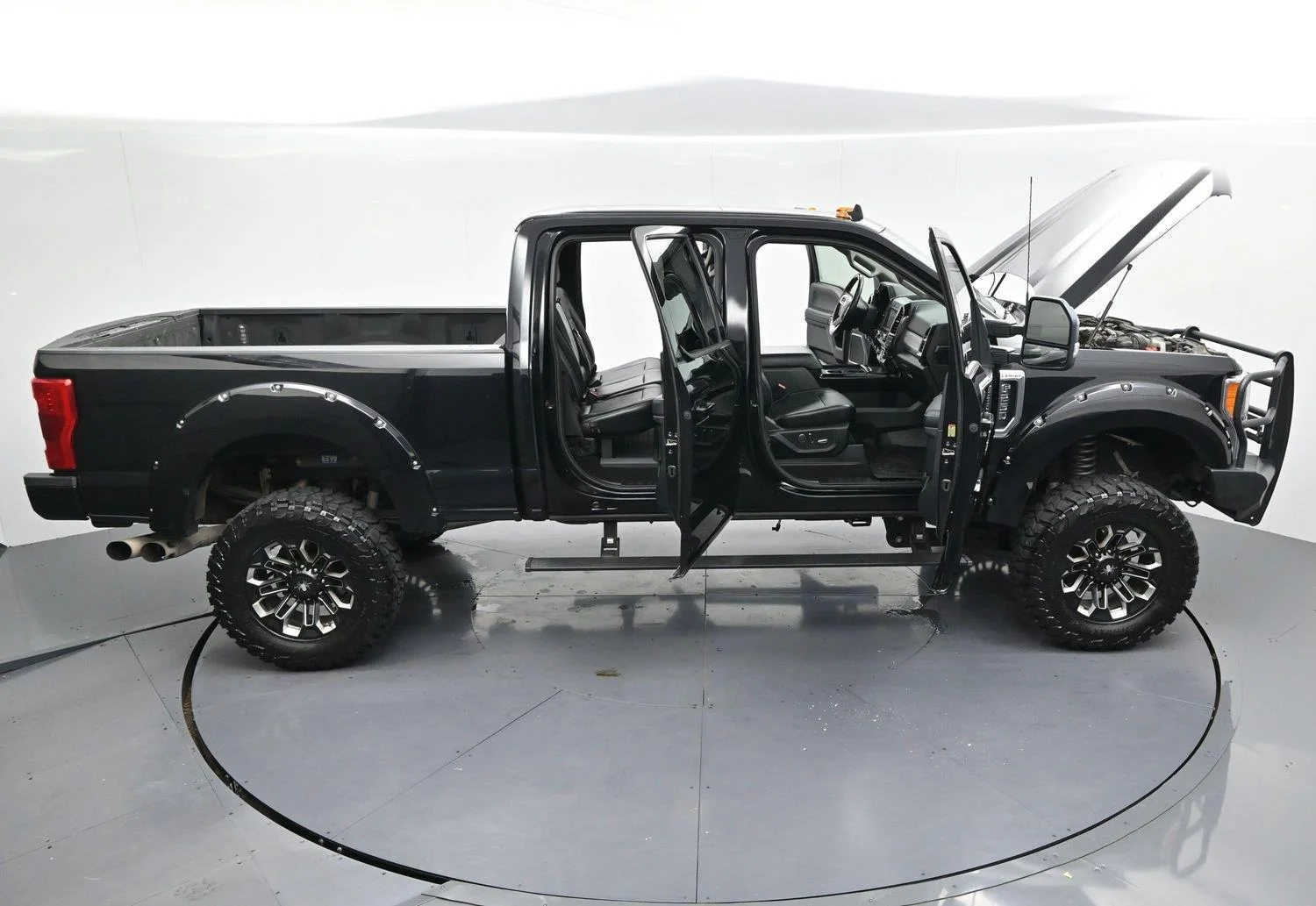 Used 2019 Agate Black Ford LARIAT image 47