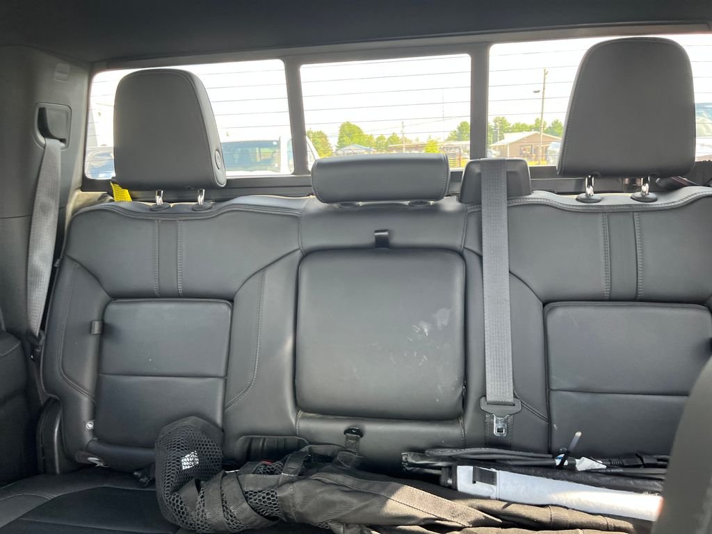 Used 2022 Silver Chevrolet High Country image 14