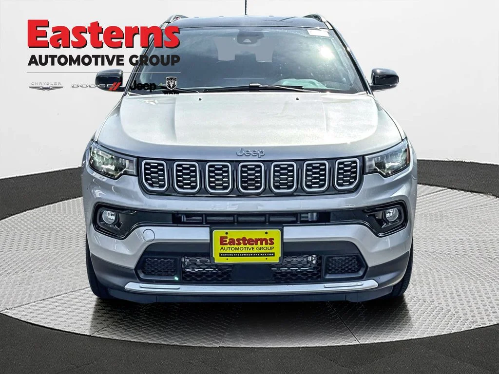 New 2026 Silver Zynith Metallic Clear-Coat Exterior Paint Jeep Limited image 2