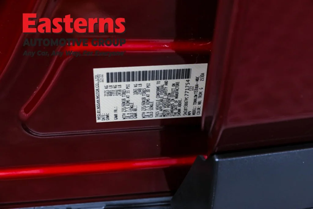 Used 2023 Red Nissan SV image 33