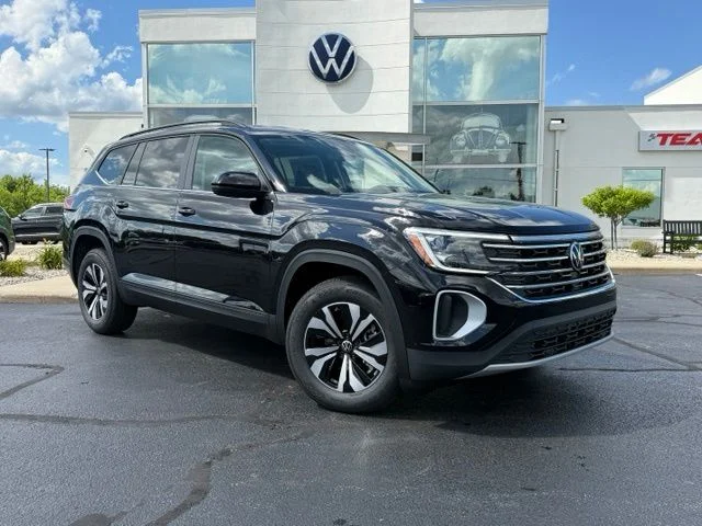 New 2026 Black Volkswagen 2.0T SE image 1