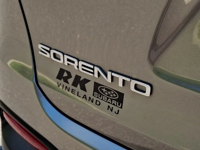 Used 2016 Silver Kia LX image 32