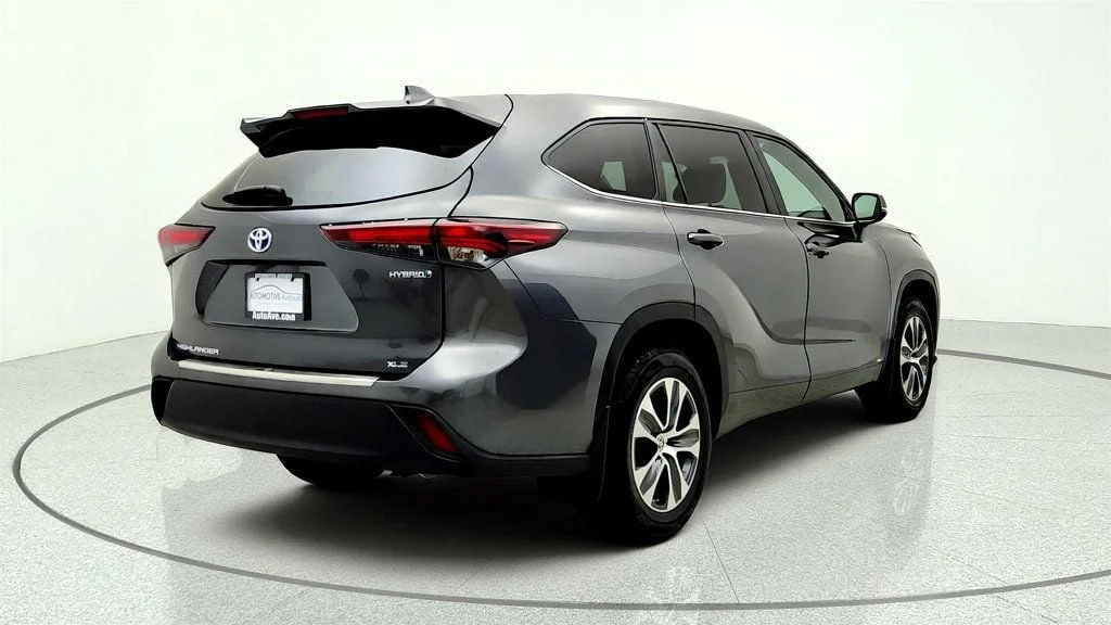 Used 2024 Magnetic Gray Metallic Toyota Hybrid XLE AWD w/ Roof Cross Bars image 5