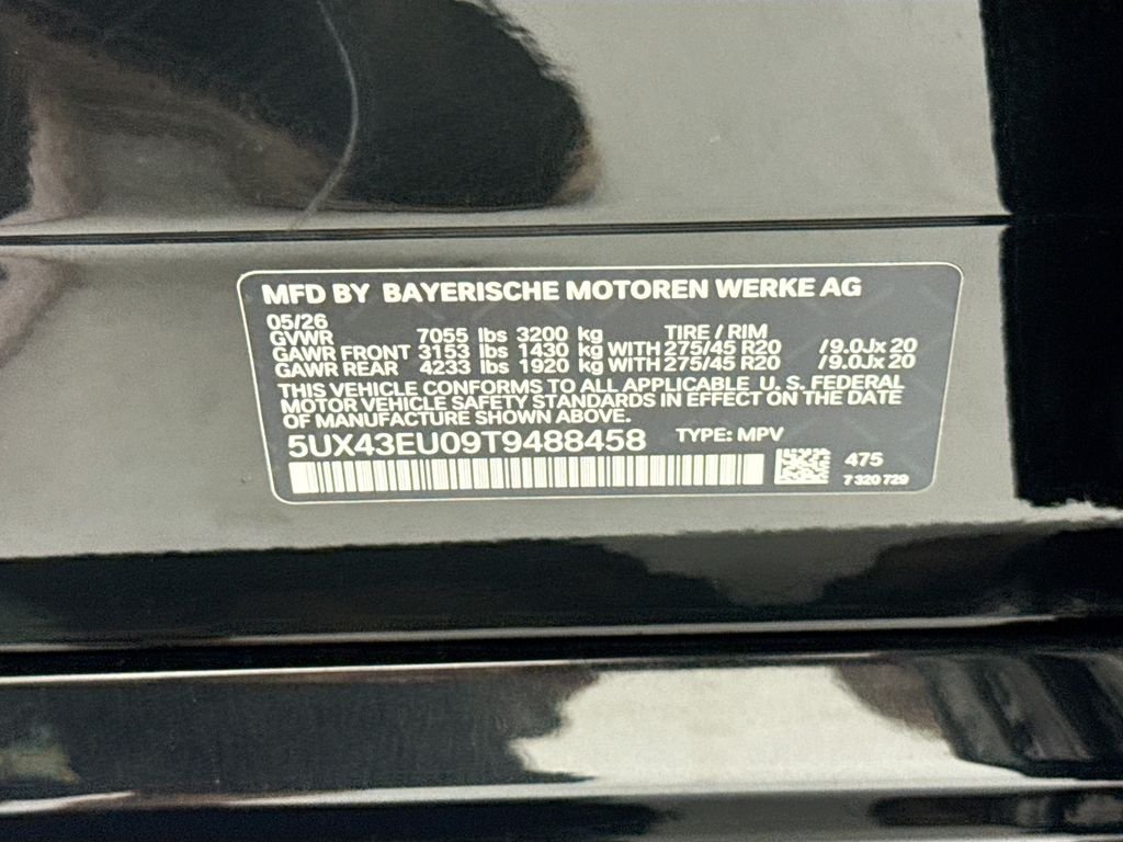 New 2026 Black Sapphire Metallic BMW xDrive50e image 34