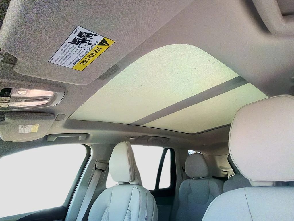 2026 Volvo XC90 Ultra - Photo 23