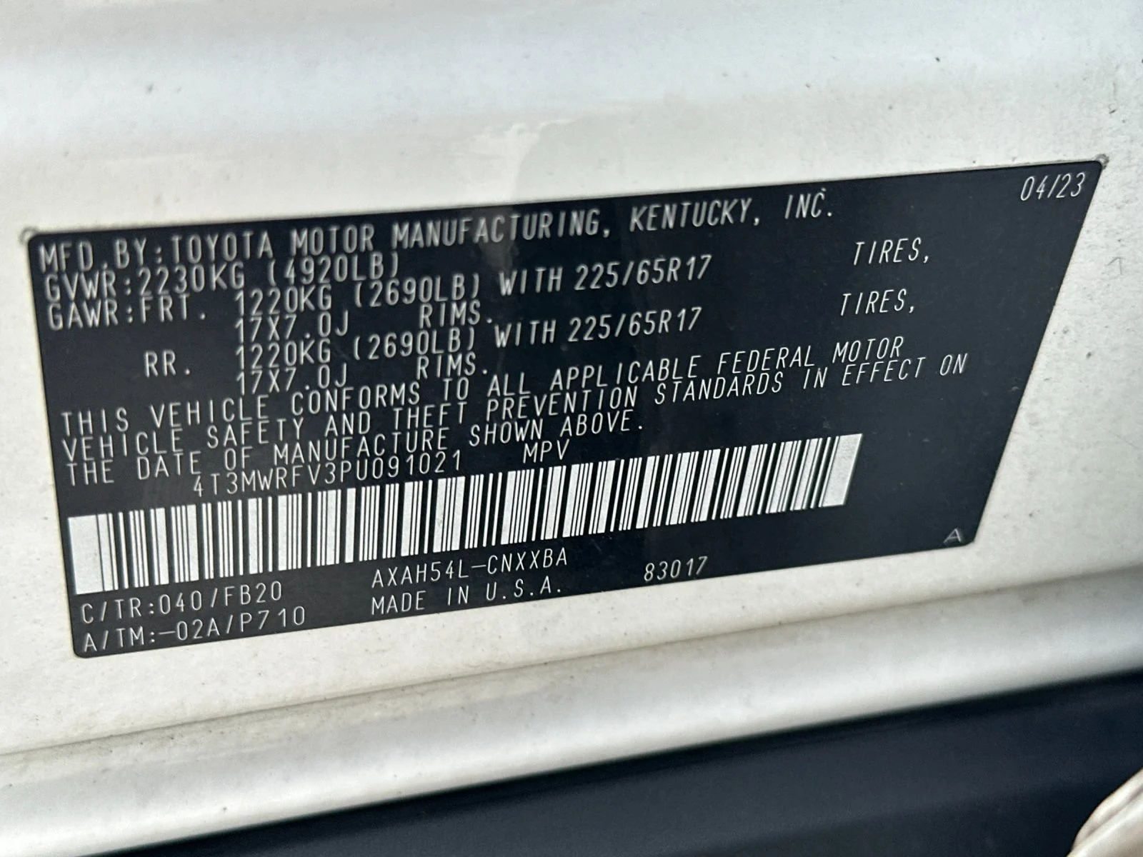Used 2023 Ice Toyota LE image 27