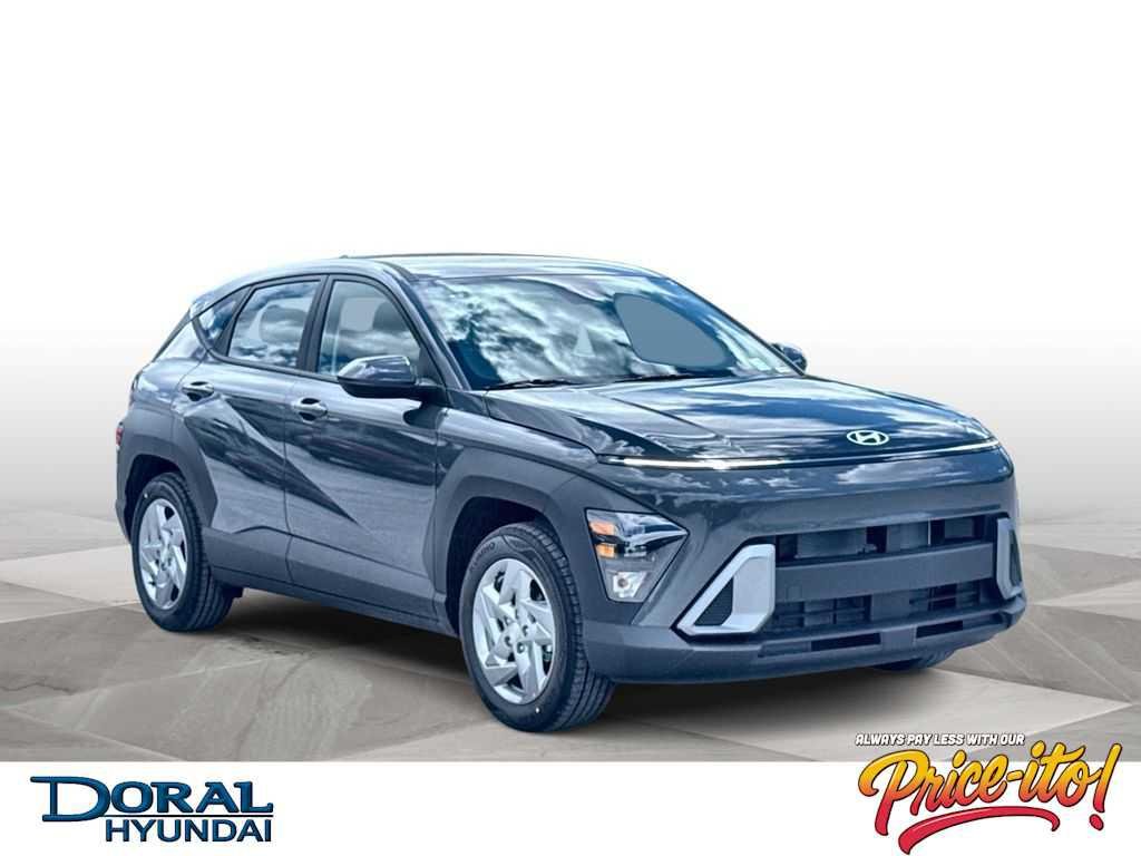 New 2027 Ecotronic Gray Pearl Hyundai SE FWD image 1
