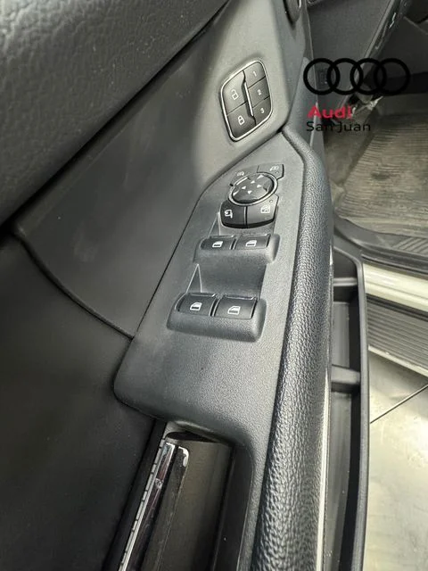 Used 2023 White Ford XLT image 32