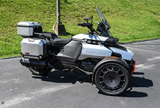 2025 Can-Am Canyon? XT