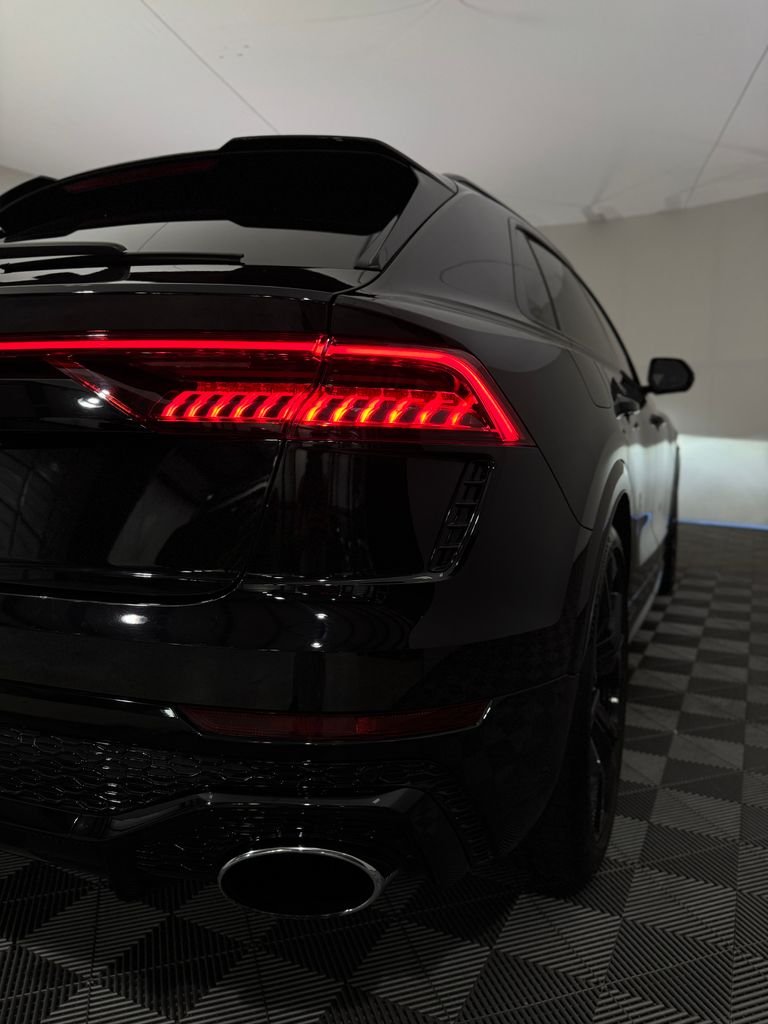 Used 2021 Orca Black Metallic Audi 4.0T image 52