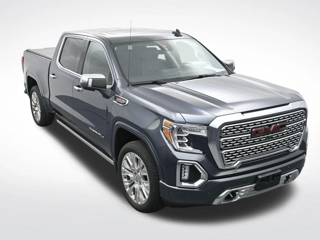 Used 2022 Blue GMC Denali image 22