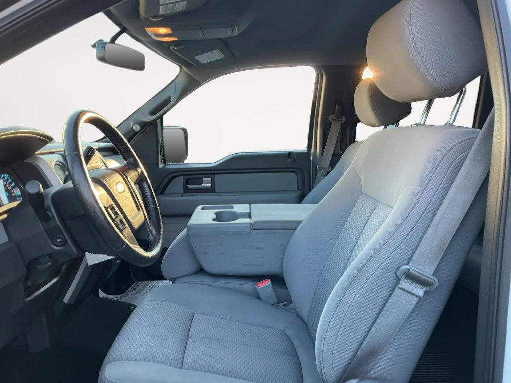 Used 2013 White Ford XLT image 16
