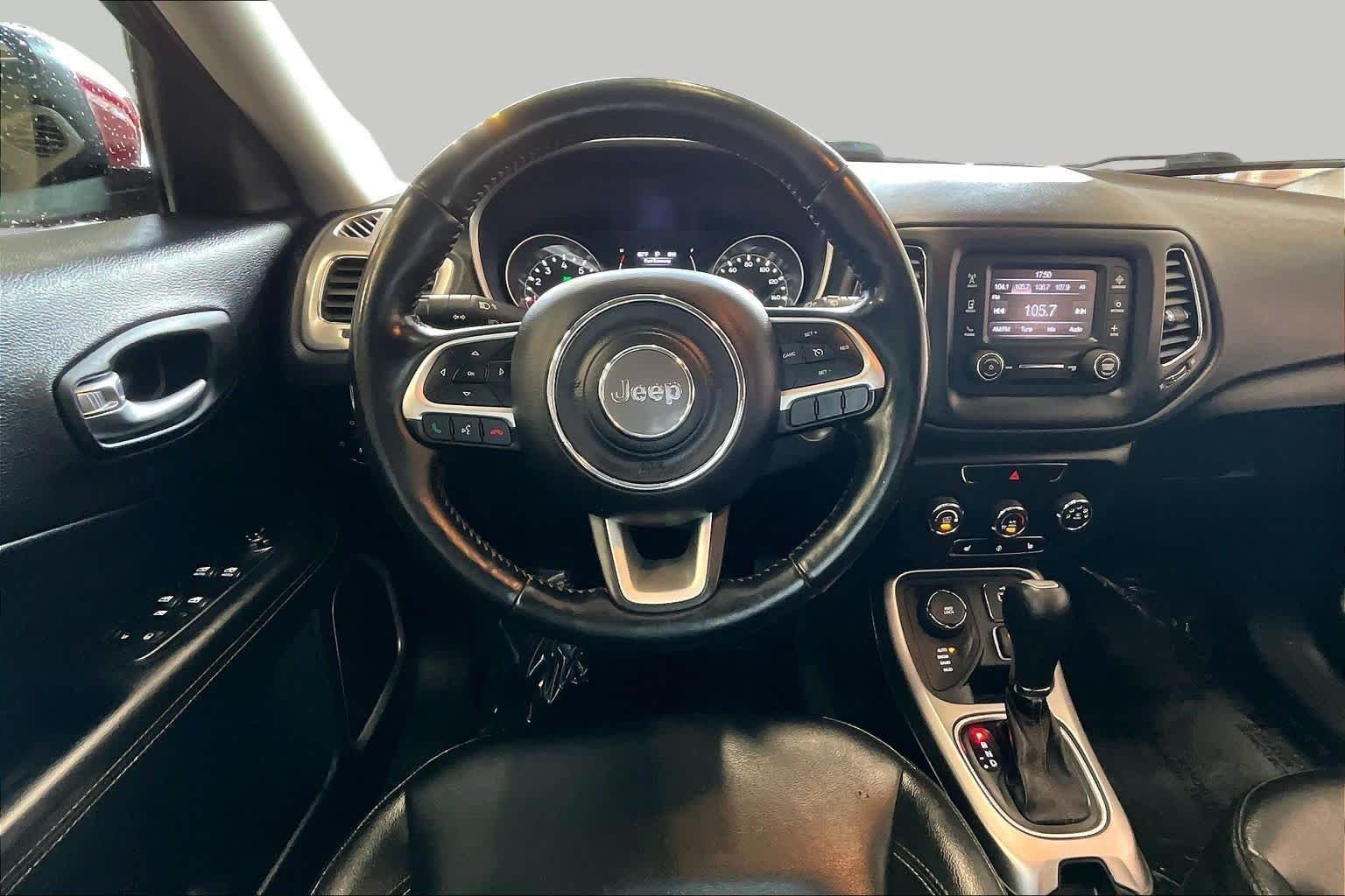 Used 2018 Redline Pearlcoat Jeep Latitude image 6