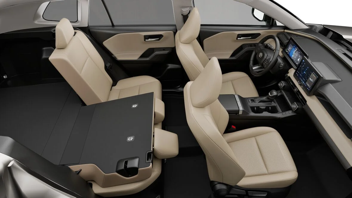 New 2026 Ice Cap Toyota XLE Premium image 8