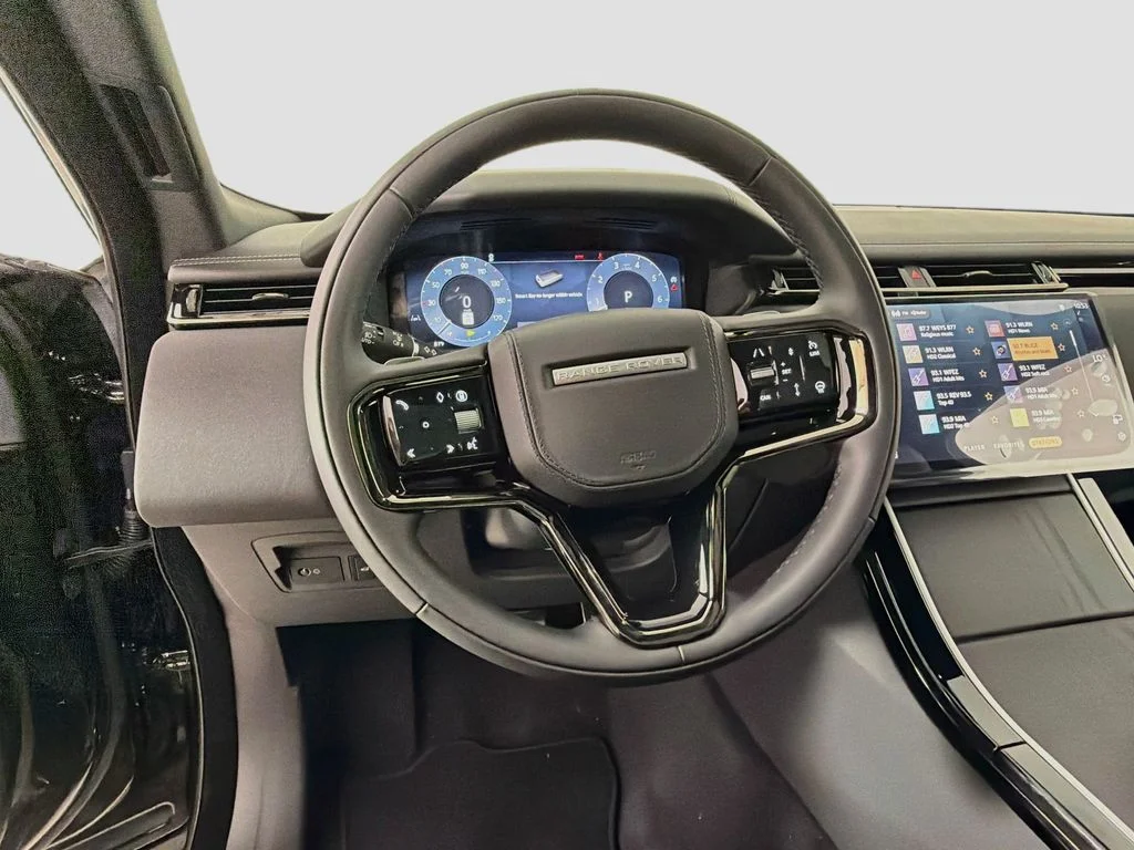 New 2026 Santorini Black Land Rover Belgravia Edition image 11