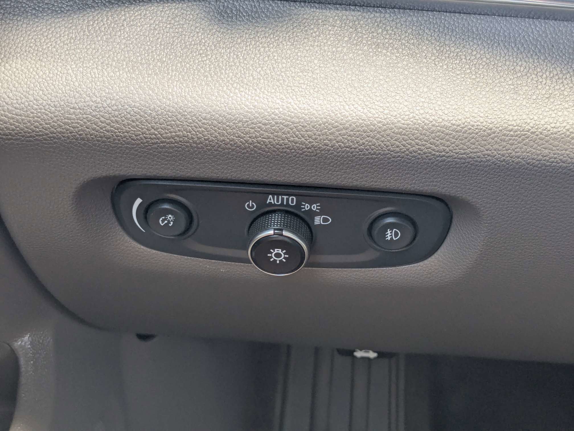 Used 2019 Mosaic Black Metallic Chevrolet LT Leather image 31