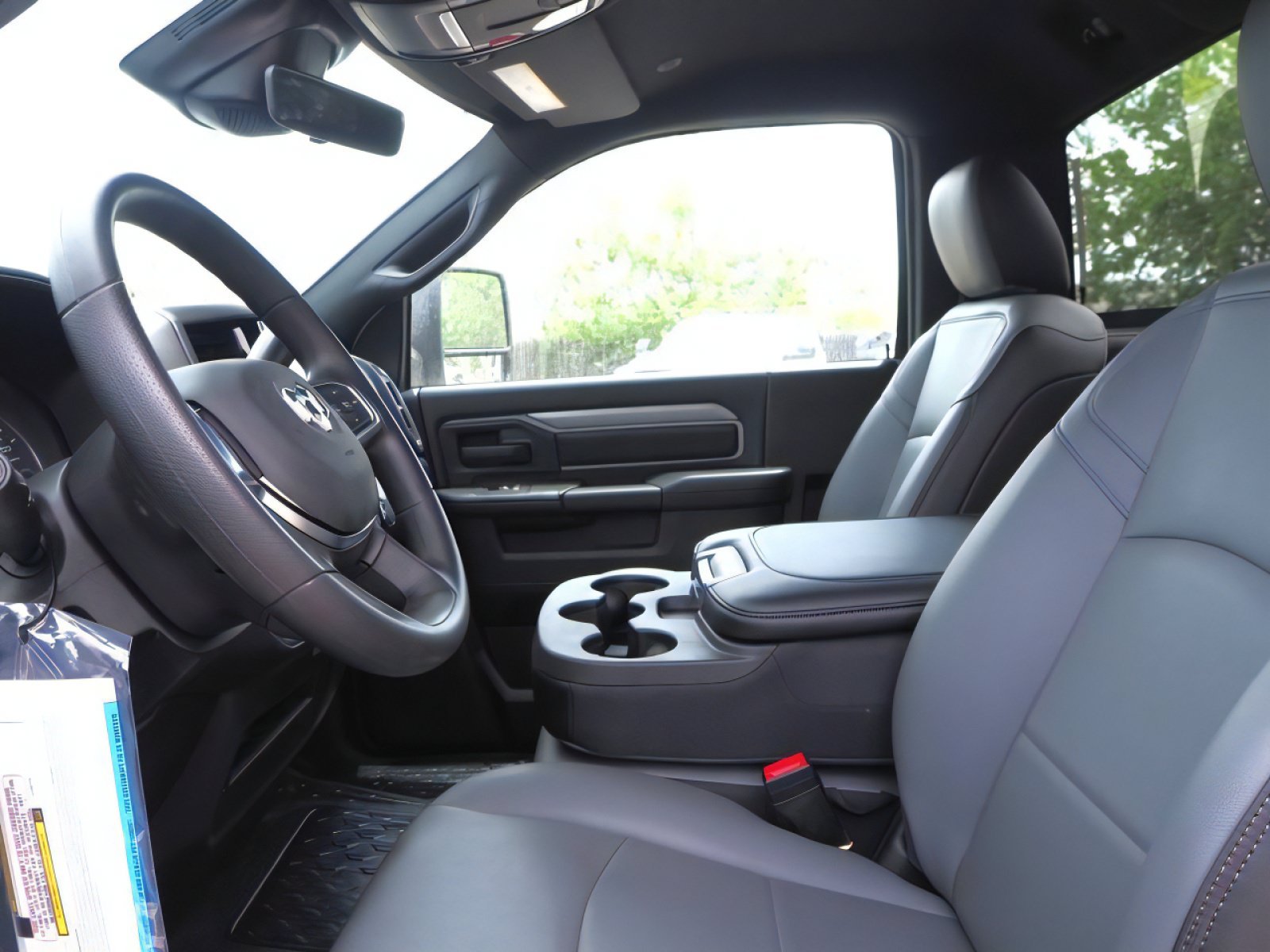 2025 RAM 3500 Chassis Tradesman - Photo 13