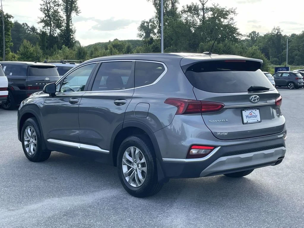 Used 2019 Machine Gray Hyundai SE image 28