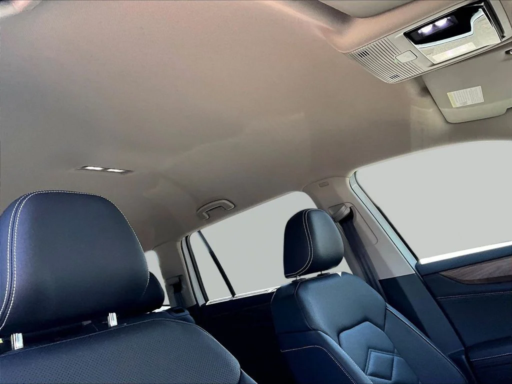 New 2026 White/off-white Volkswagen SE w/Technology image 26