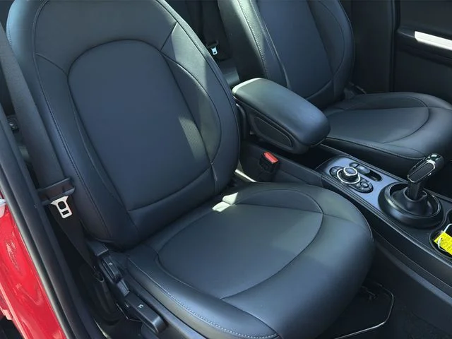Used 2024 Red MINI Base image 33