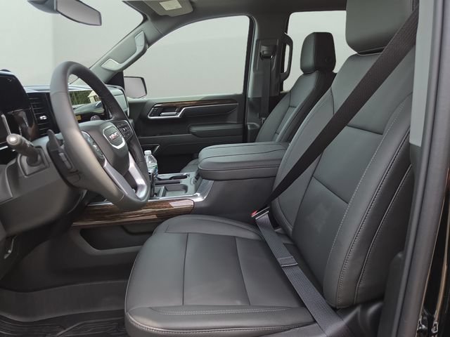 New 2026 Onyx Black GMC Elevation image 25
