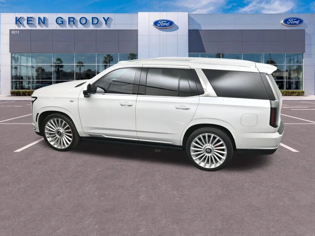 Used 2025 White Cadillac Premium Luxury Platinum image 16