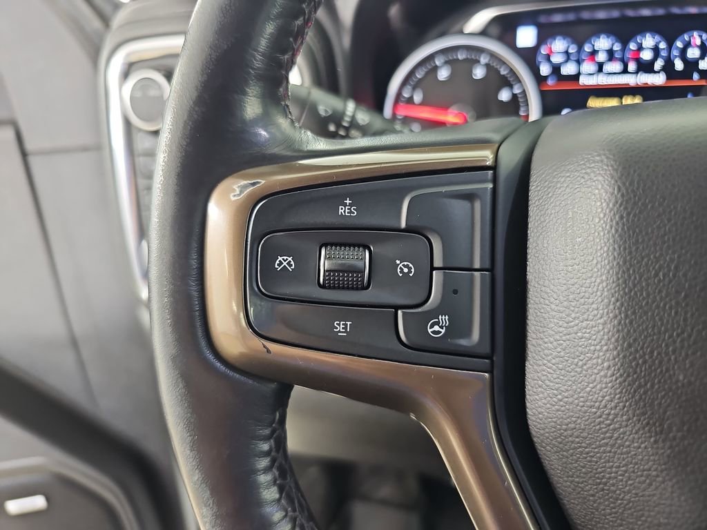 Used 2022 Summit White Chevrolet High Country image 21
