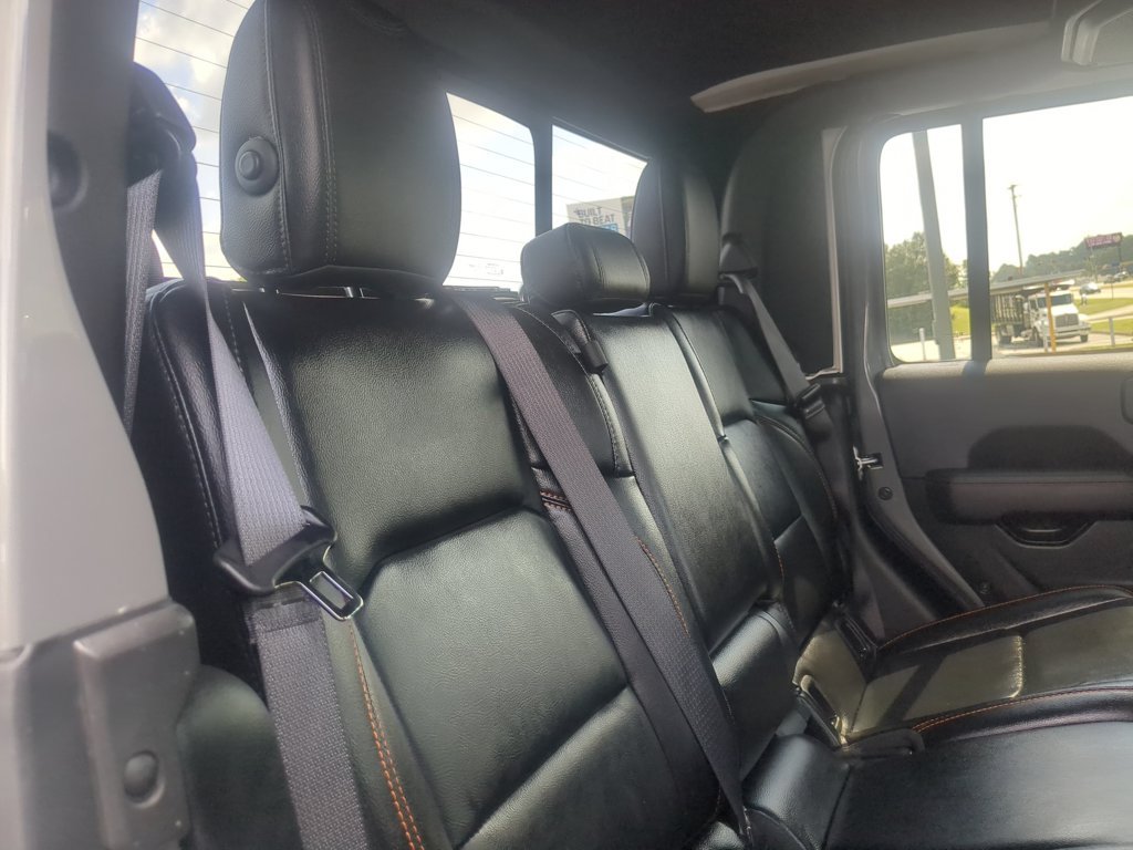 Used 2021 Sting-Gray Clearcoat Jeep Mojave image 25