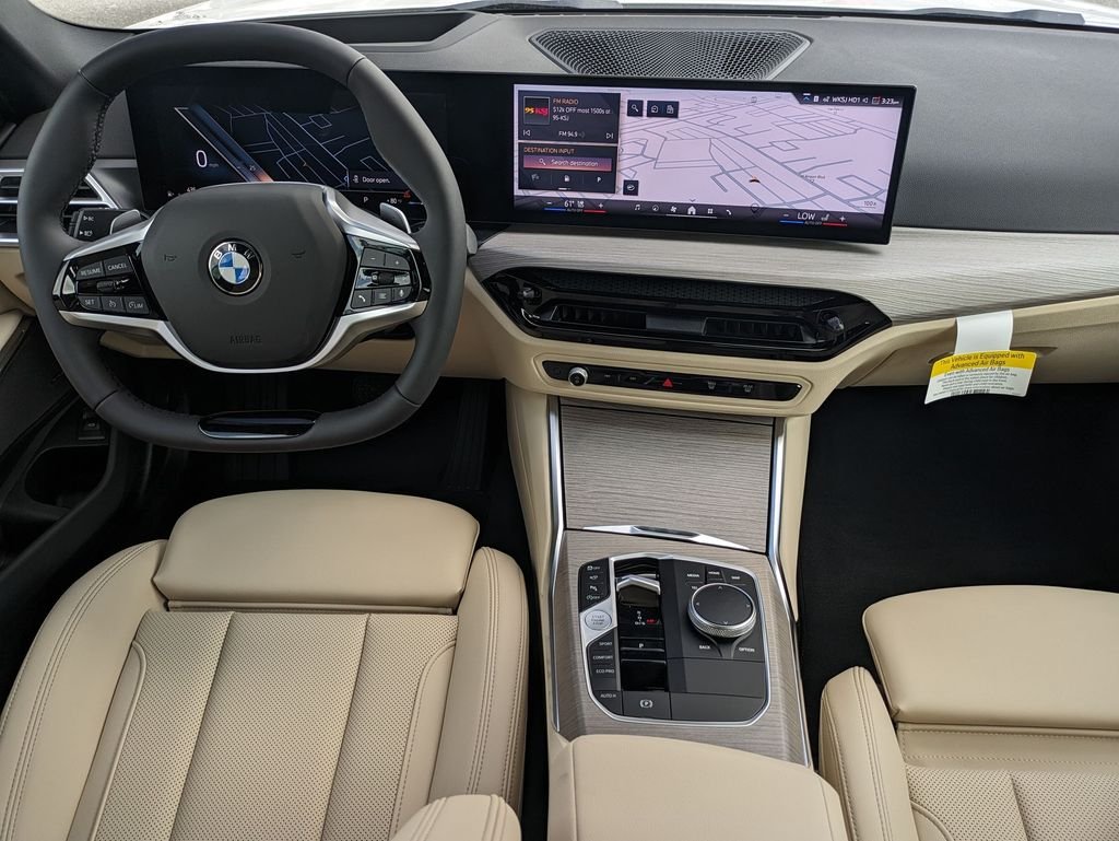 2025 BMW 3 Series 330i - Photo 18