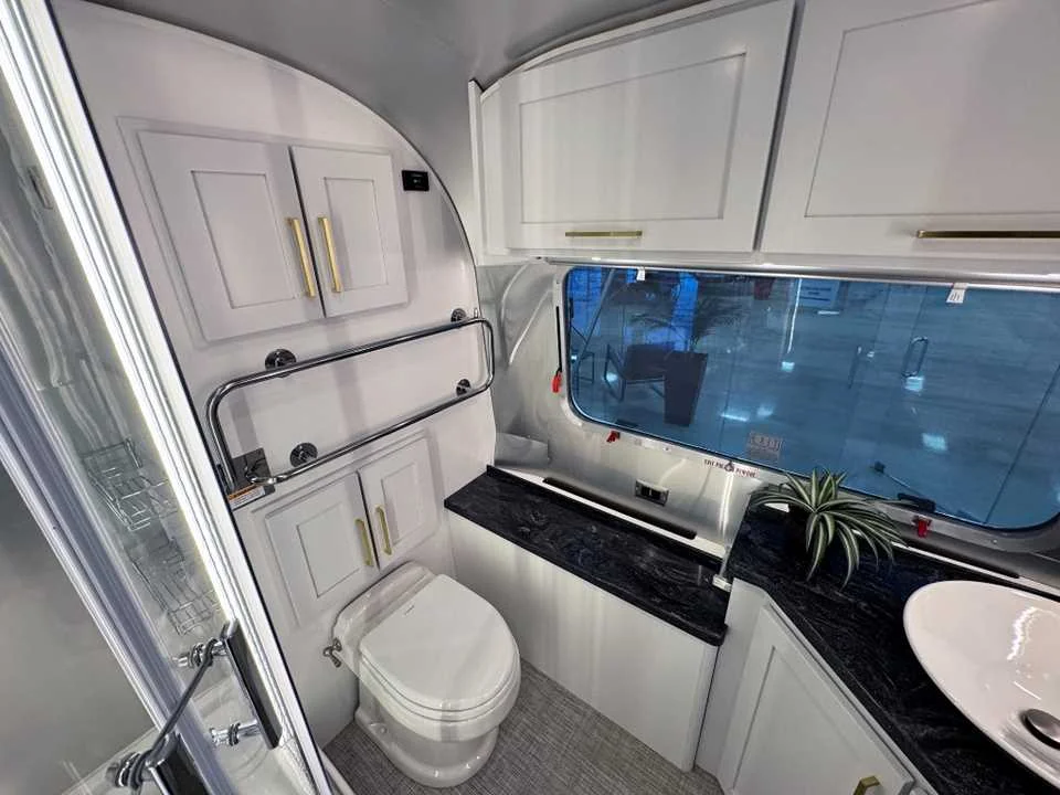 New 2026 SILVER AIRSTREAM  image 25